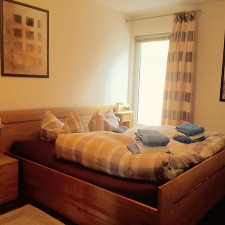 Hinter Den Duenen D93 *